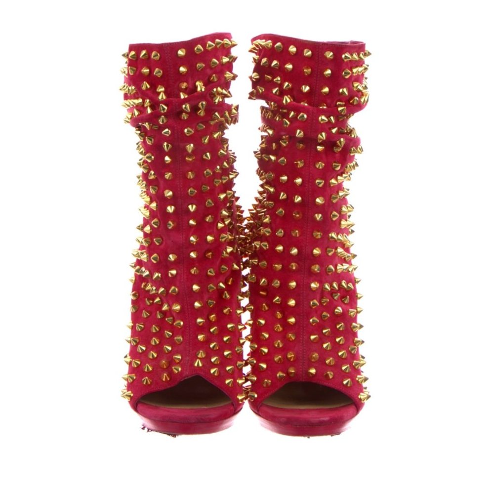 CHRISTIAN LOUBOUTIN